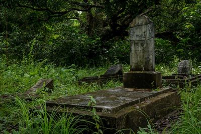 Cementerio y tumbas en Isinky Ta 2_culrura2