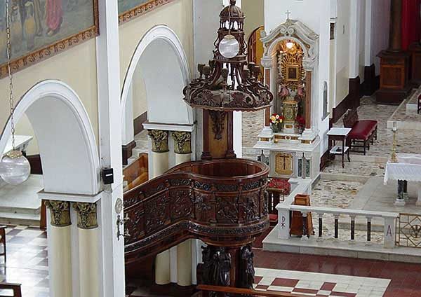 Basilica_menor_de_San_Sebastían_-interior