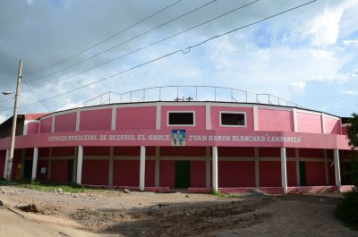 Estadio de béisbol Juan Ramón Blancher _elsauce_arquitectura3