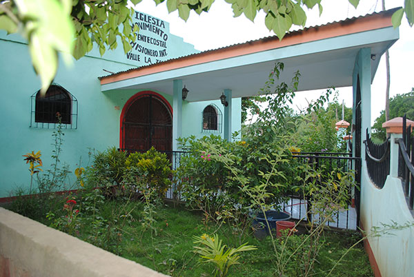 Templo cristiano, Movimiento Pentecostal Misionero_larreynaga_fiestasp_gal2