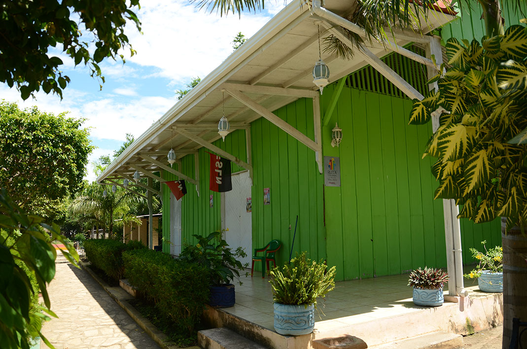 Bahnhof _mateare_arquitectura4