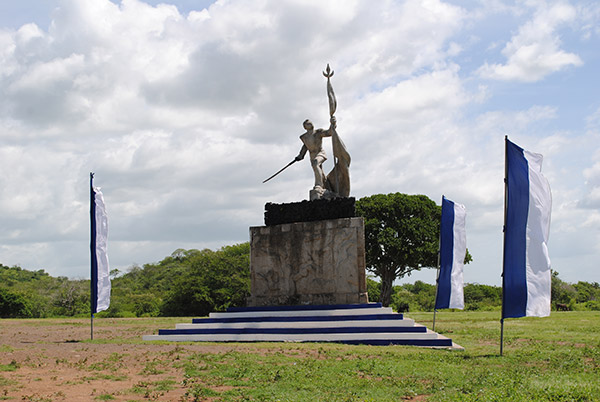 Statue in homage to Gral. José Dolores Estrada _tipitapa_cultura_gal1