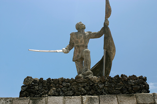 Statue en hommage au général José Dolores Estrada tipitapa_arquitectura_gal5