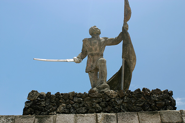 Estatua en homenaje al Gral. José Dolores Estrada tipitapa_arquitectura_gal5
