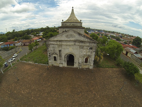 Iglesia San Felipe_leon_arquitectura_gal1