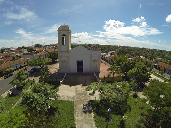 Kirche von Laborío_leon_arquitectura_gal3
