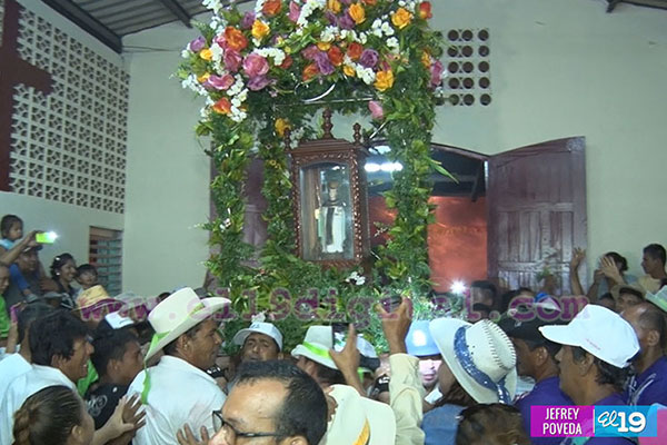 Iglesia de Santo Domingo de Abajo _mateare_fiestasp_gal2