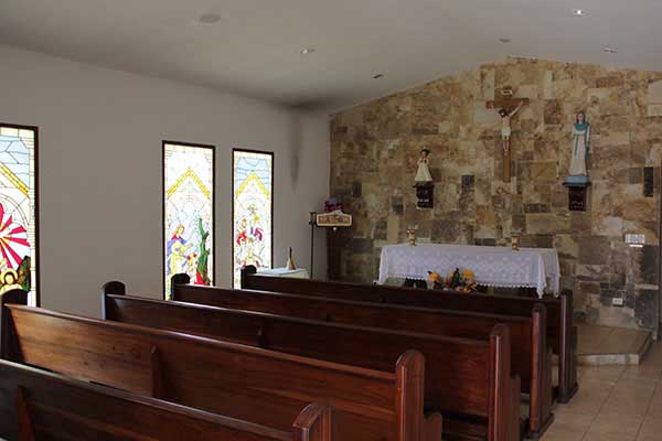 Interior de Iglesia Monte Tabor elcrucero_arquitectura_gal1