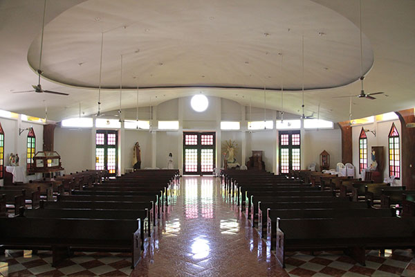 Interior de Iglesia Sagrado Corazón de Jesús_ticuantepe_arquitectura_gal7