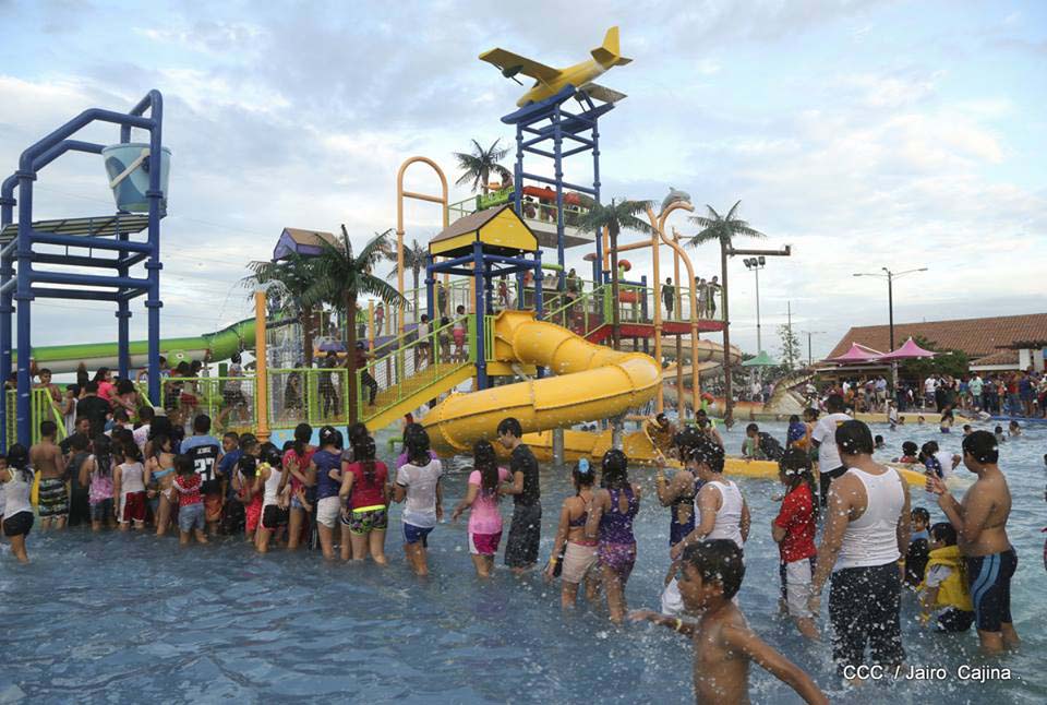 Parque acuático en el Paseo Xolotlán