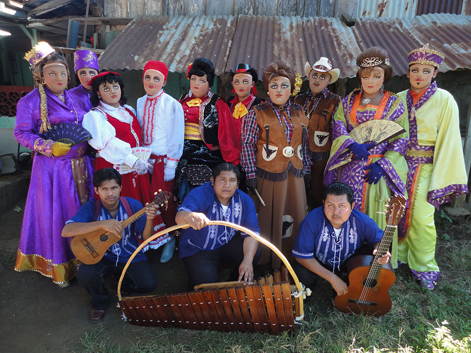 Personajes del Baile de Los Negros_diria_cultura3