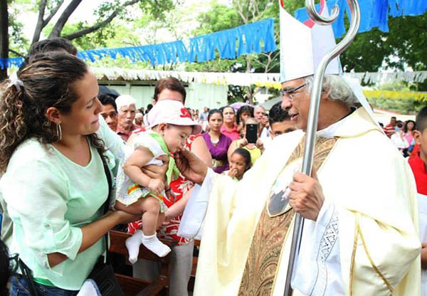 People celebrate Virgen del Carmenvilladelcarmen_fiestasp_gal_ (1)