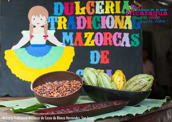 Traditional sweet shop with cocoa pods_sanjorge_gastronomia_gal2