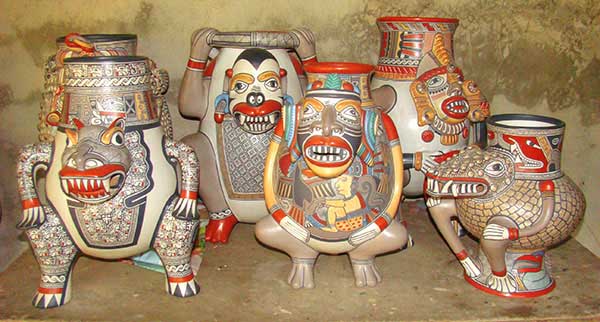Polychrome crafts Polychrome crafts_sanjuanoriente_architecture_gal1