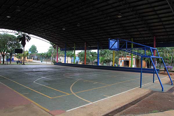 Cancha municipal nuevaguinea_arquitectura_gal2