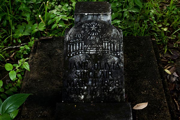 Cementerio y tumbas en Isinky Ta_culrura1