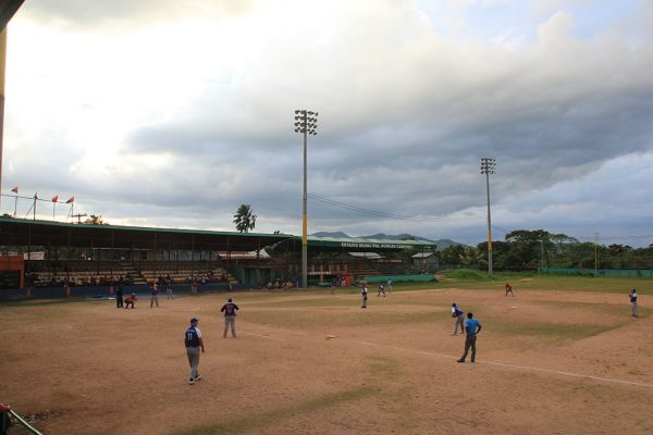 Estadio de Béisbol Duncan Campbell _bonanza_arquitectura2