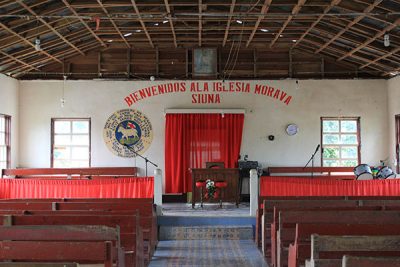 Interior de Iglesia Morava_siuna_arquitectura5_siuna_arquitectura5