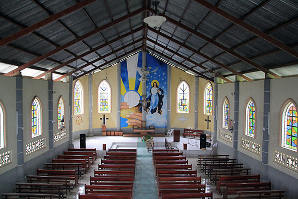 Interior de Iglesia Parroquial Espíritu Santo_mulukuku_arquitectura_gal7