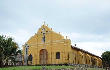 Iglesia Parroquial de San Pedro Apóstol Iglesia Parroquial de San Pedro Apóstol _diria_arquitectura_gal2
