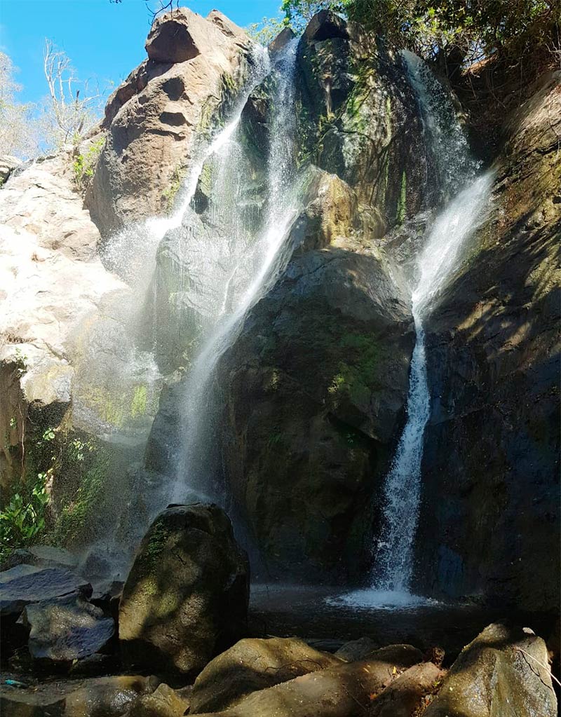 cascada el bosque